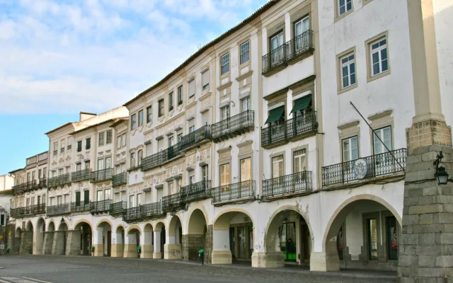 Эвора